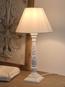 Lampade e lampadari shabby chic